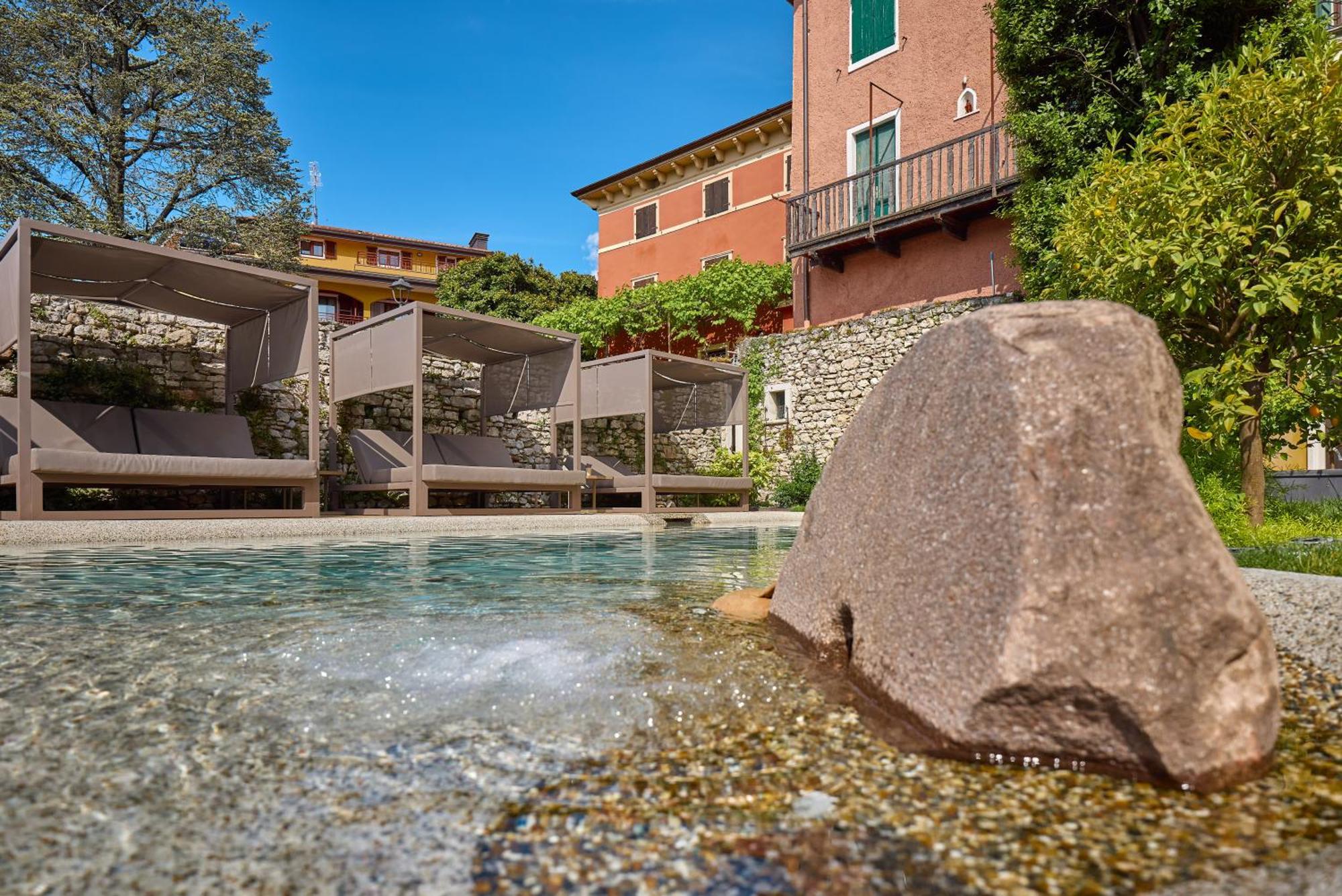 Front Brenzone sul Garda