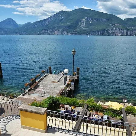 Lake Front Hotel Brenzone Exterior foto