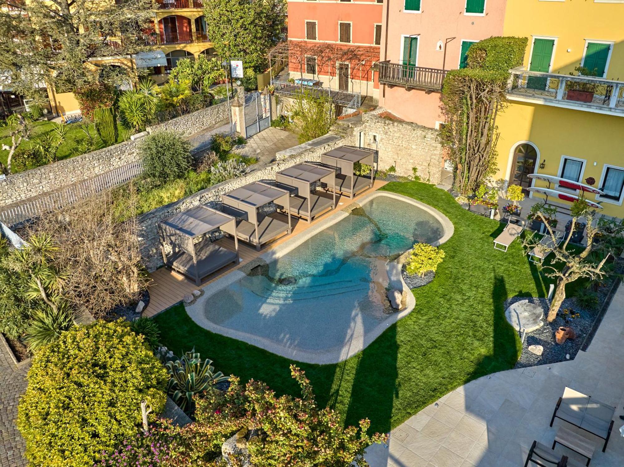 Hotel Front Brenzone sul Garda